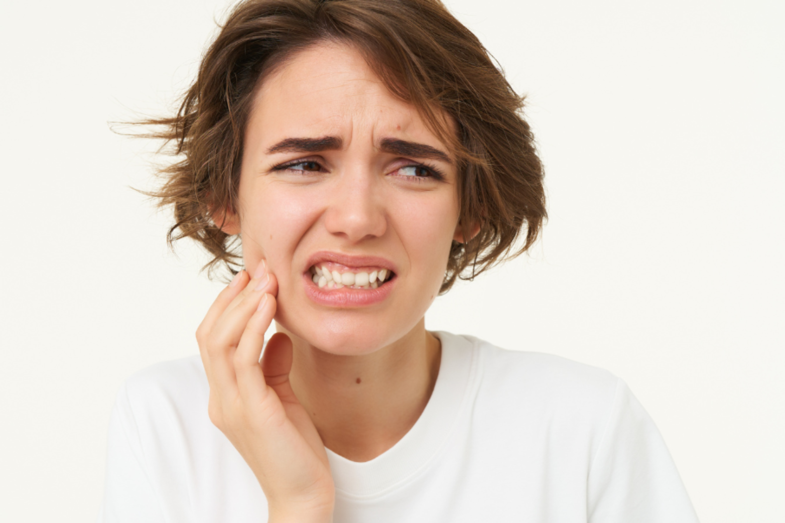Sharp Pain Between Your Teeth - Here is How to Get Rid of That Stuck Food Safely